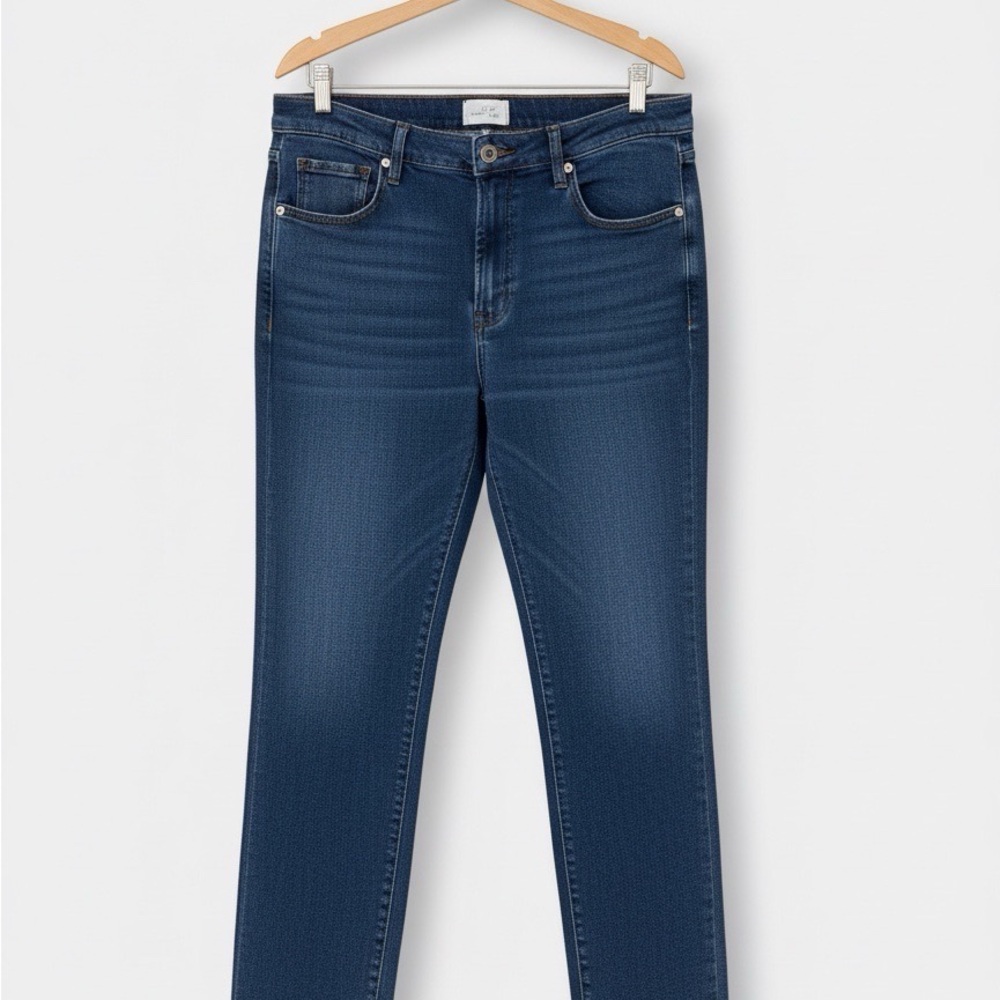 Universal Thread Mid-Rise 80s Slim Jeans | Button Fly | Size 14 Dark Wash